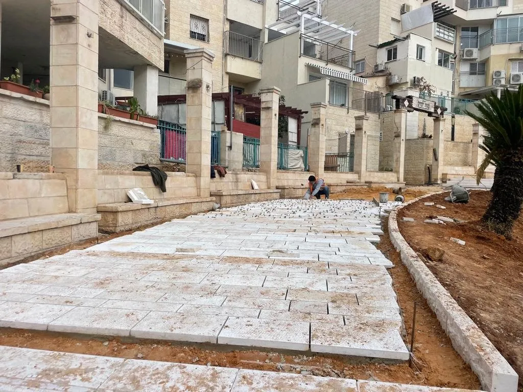 קבלן מסגרת, עיריית אלעד, צילום מהשטח 4